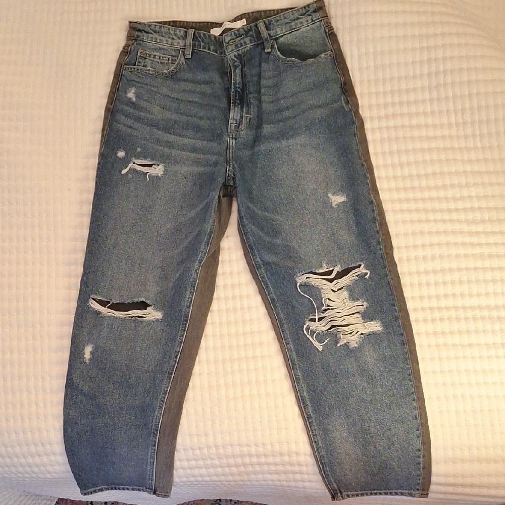 Hidden NWOT Relaxed Blue/Black Distressed Jeans with Vintage Fade